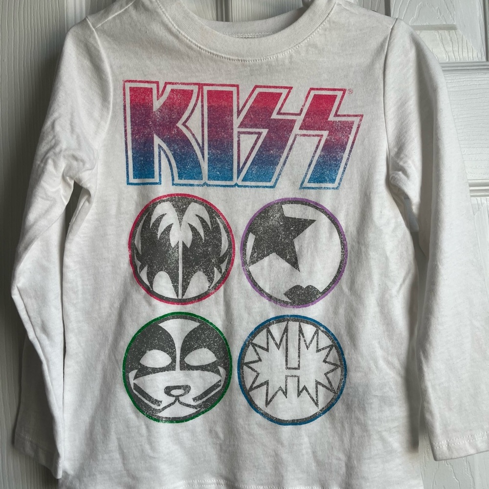 Kiss White Long Sleeve Graphic Tee